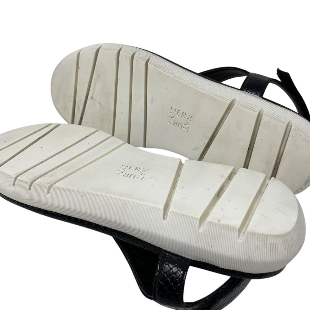 Naturalizer Black Faux Leather Thong Sandals Size 9M - Picture 8 of 11